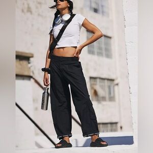 Free People Movement Mesmorize Me Solid Pants in black size XS oversized slouchy